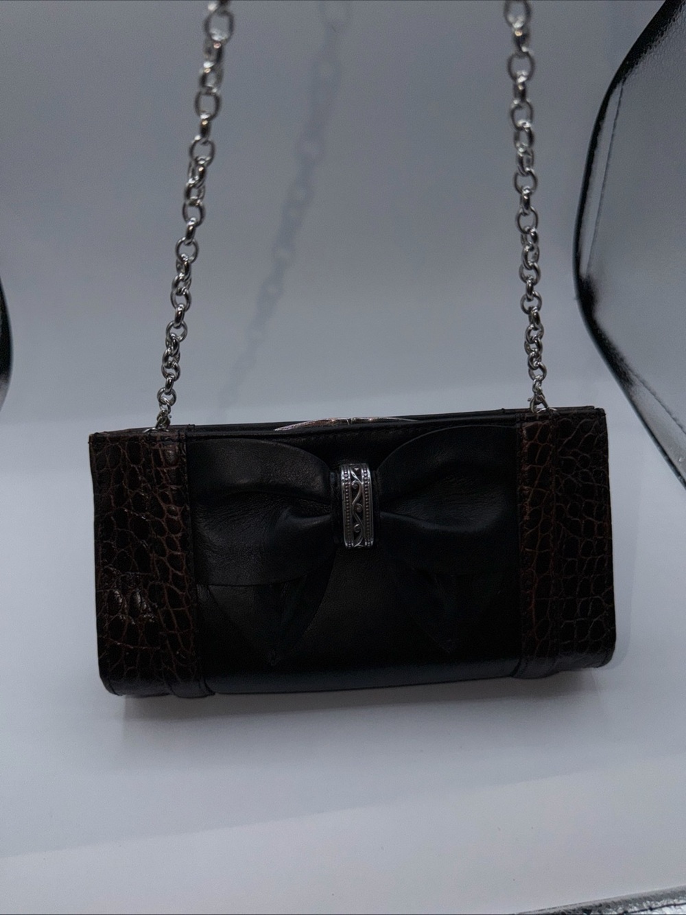 Vng Brighton Bow Cross Body Evening Bag Purse Chain Strap Croc & Black Leather